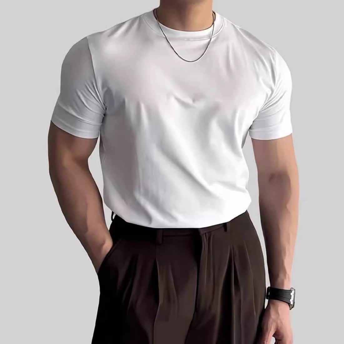 Nice Closed Short-sleeved T-shirt Men