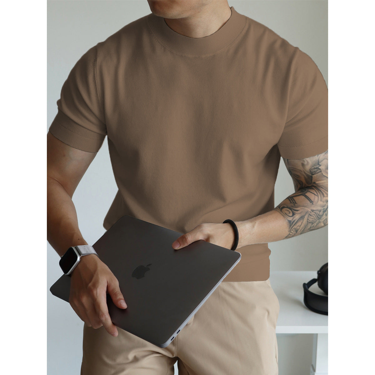 Knitwear Slim-fit Commute T-shirt