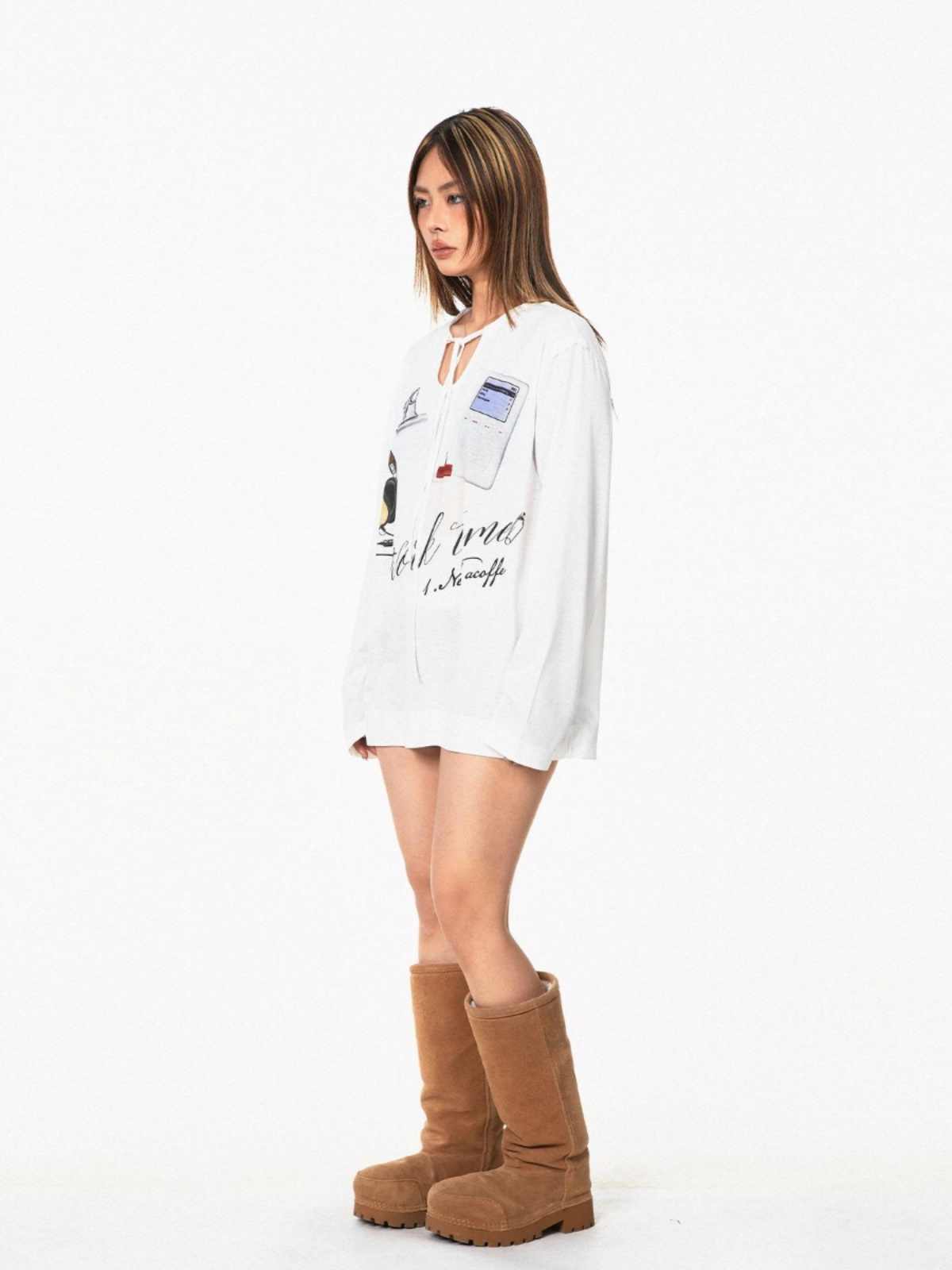 Lace Up V-neck Long-sleeved T-shirt