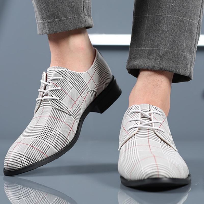 Men's Fashion All-match Leather Shoes Lace-up Stripes
