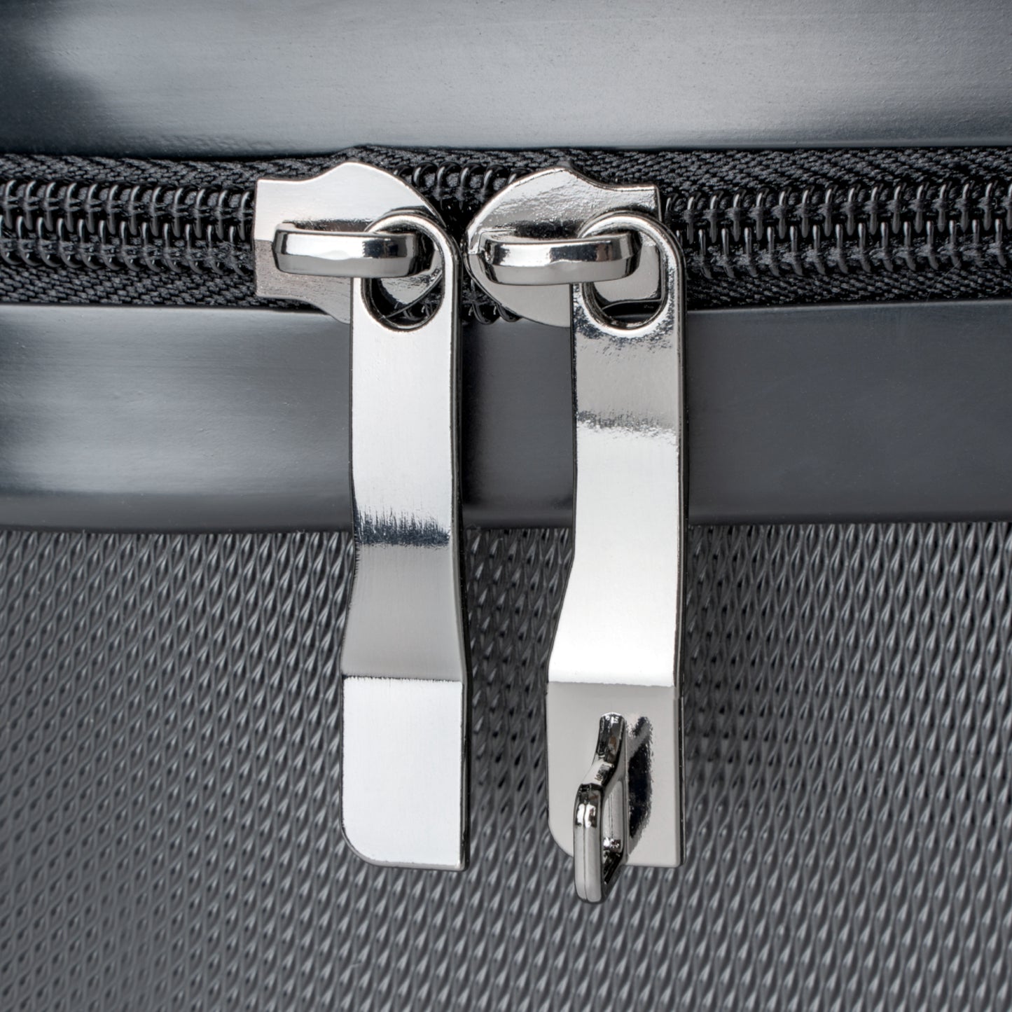 Travel Suitcase "Bondye m nan pap Domi"