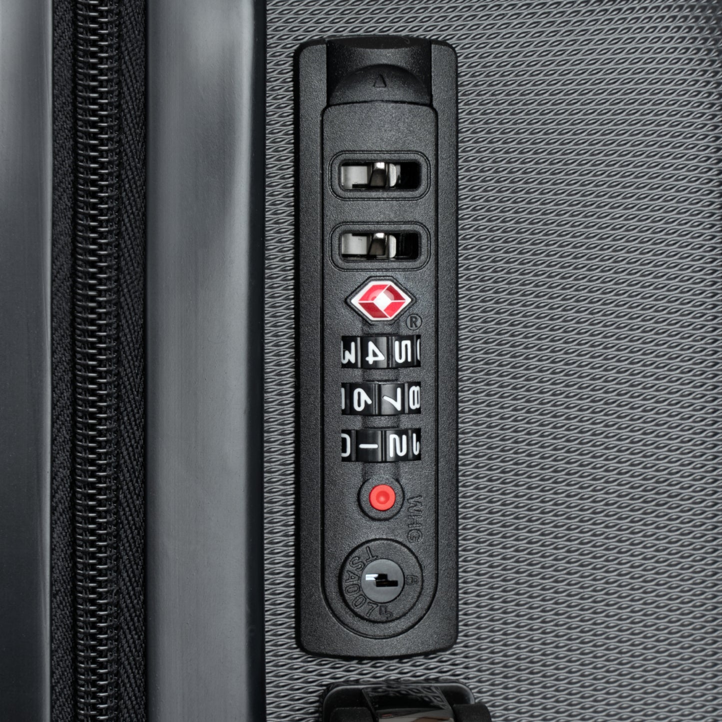Travel Suitcase "Bondye m nan pap Domi"
