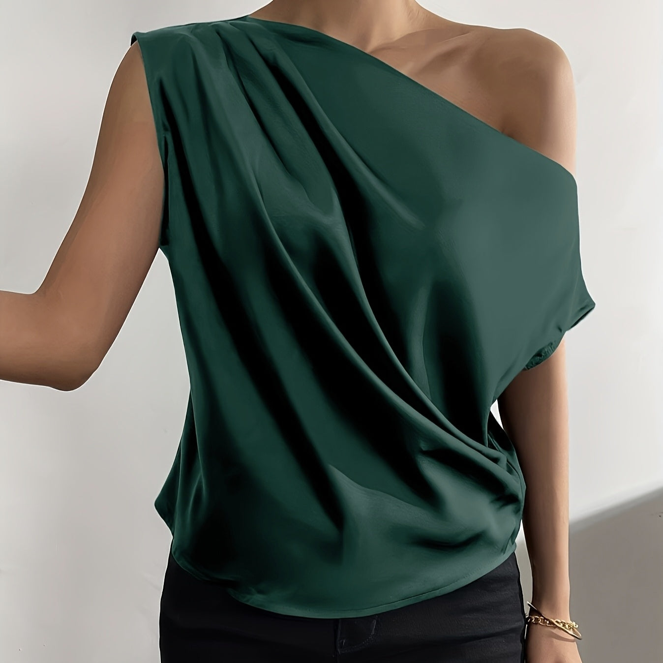 Ladies' Asymmetrical Sloping Shoulder Collar Off