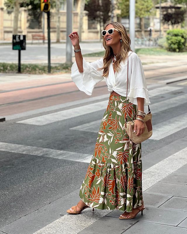 Female Elegant Holiday Skirt