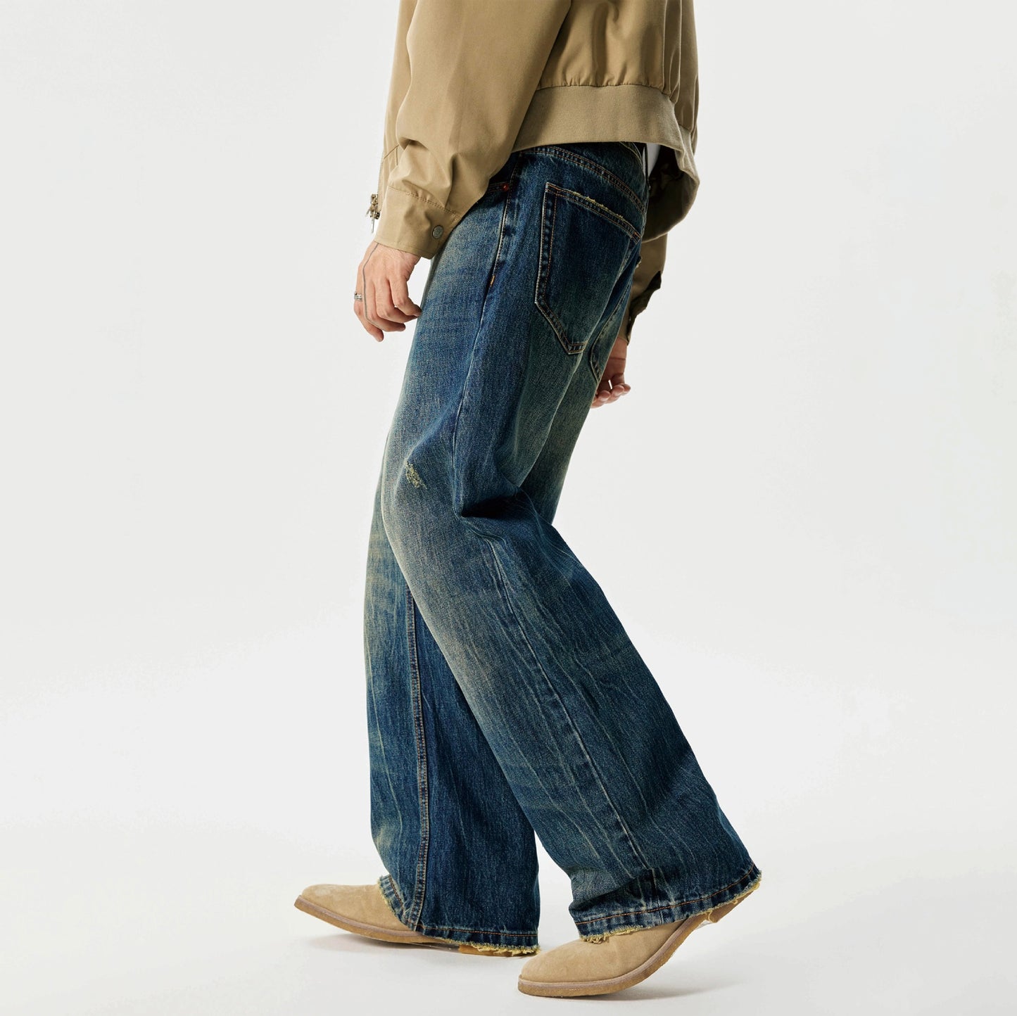 Men Loose Micro-flared Jeans
