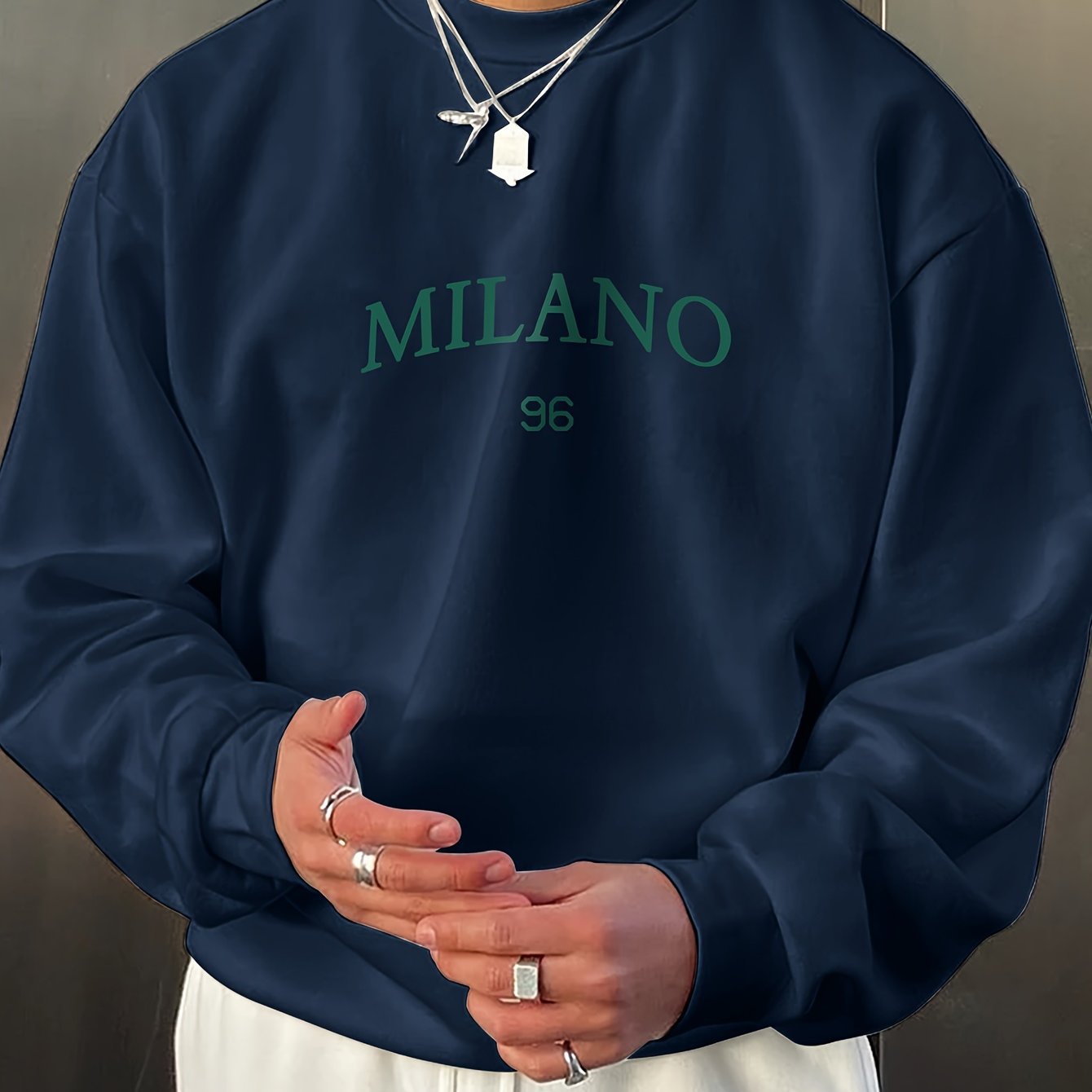Men's Round-neck Versatile Long Sleeves