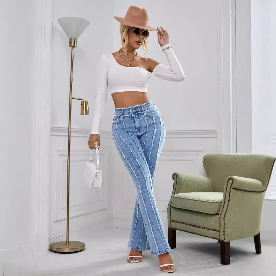 Slightly Flared Wadding Edge Jeans