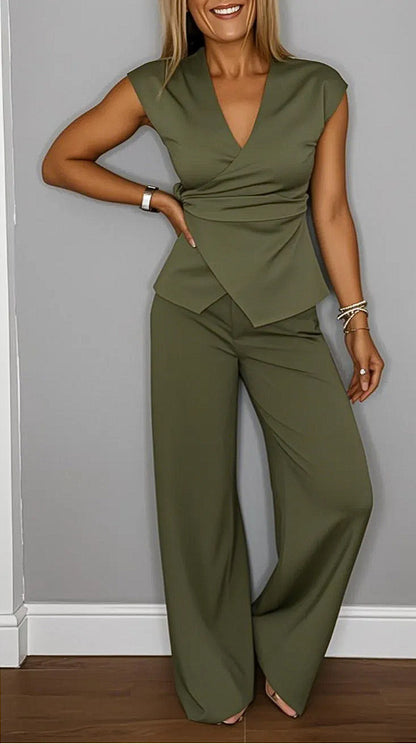 Women's V-neck Sleeveless Belt Buckle Two-piece Set