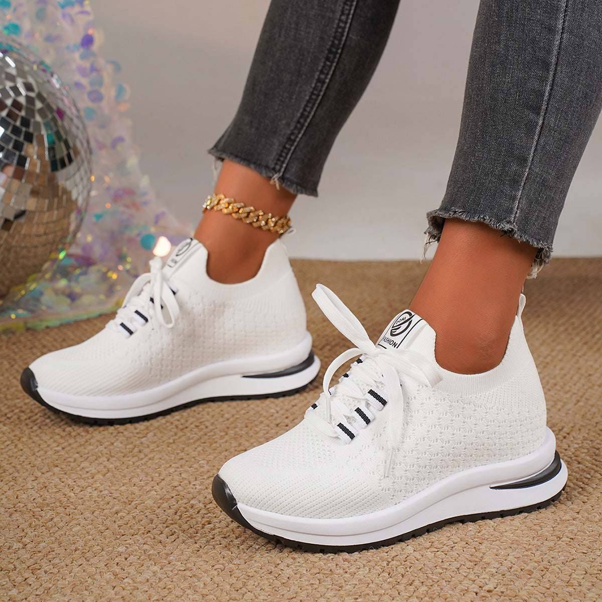 Women's Lace Up Mesh Sneaker